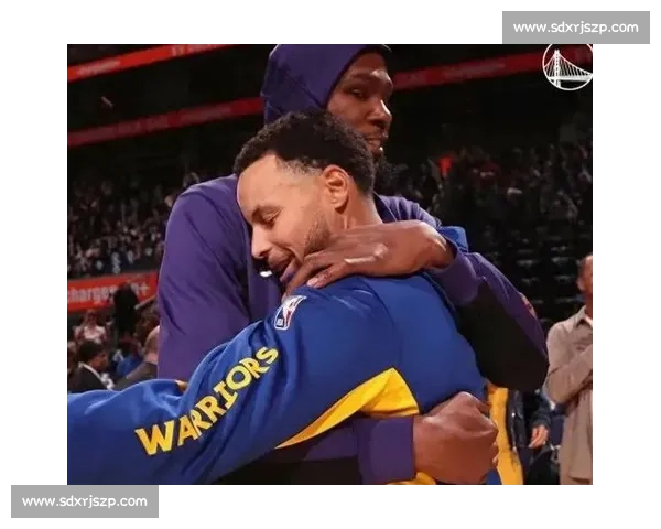 重温勇士对决骑士经典录像回放巅峰对抗全景解析精彩瞬间与战术博弈